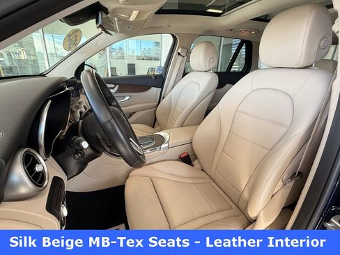 Used 2022 Mercedes-Benz GLC 300 4MATIC w/ Premium Package Lite image 3