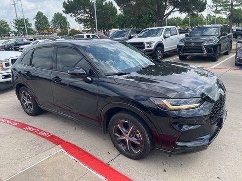 Used 2025 Honda HR-V EX-L image 2