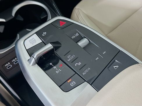 Used 2024 BMW X1 xDrive28i image 25