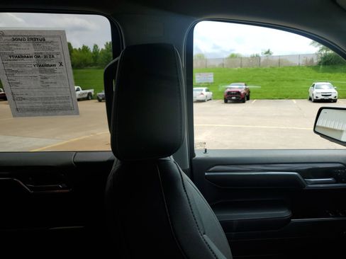 Used 2022 Chevrolet Silverado 1500 LTZ image 16