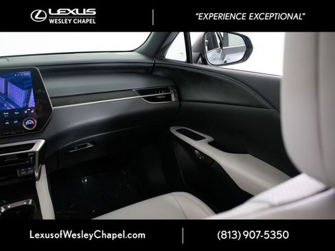 Used 2024 Lexus RX 350h w/ Accessory Package (Z1) AWD/4WD image 31
