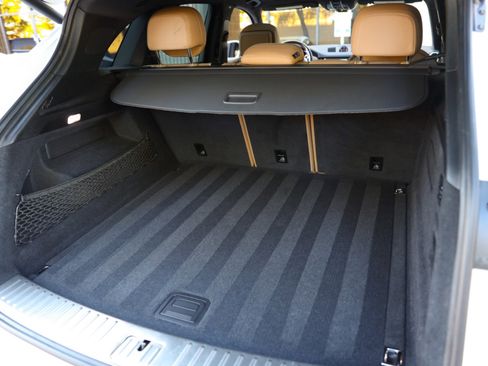 Used 2019 Porsche Cayenne image 25