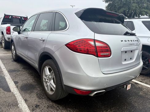 Used 2011 Porsche Cayenne AWD/4WD image 5