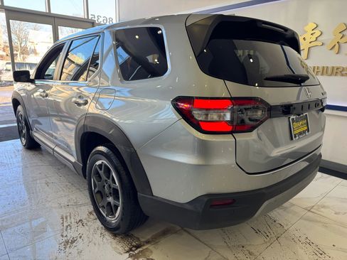 Used 2023 Honda Pilot EX-L image 4