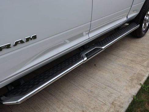 Used 2025 RAM 2500 Big Horn image 34