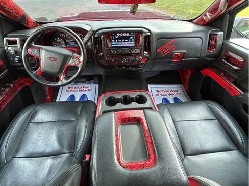 Used 2018 Chevrolet Silverado 1500 LT w/ All Star Edition image 17