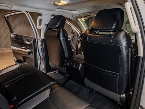 Used 2019 Toyota Tundra Limited w/ Limited Premium Package image 21