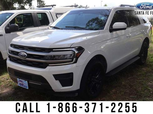 Used 2024 Ford Expedition XLT RWD image 2