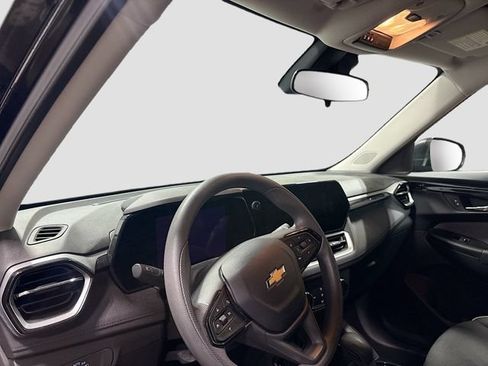 Used 2024 Chevrolet TrailBlazer LS w/ LS Convenience Package AWD/4WD image 10