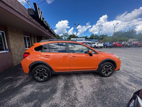 Used 2014 Subaru Crosstrek 2.0i Premium AWD/4WD image 2
