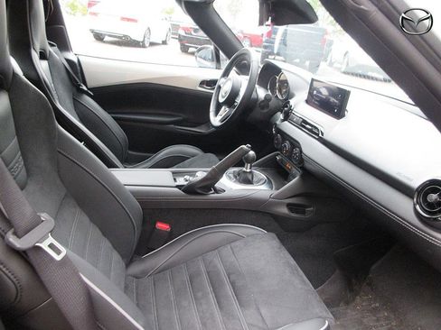 Used 2024 MAZDA MX-5 Miata RF Club w/ Weather Package image 11