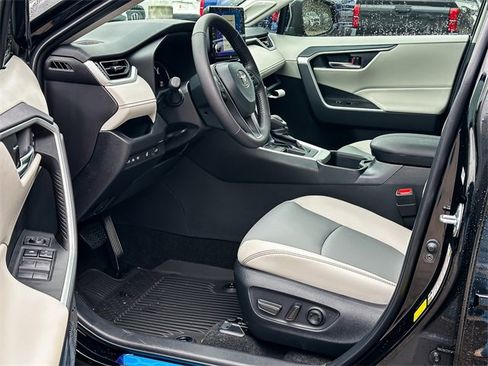 New 2025 Toyota RAV4 XLE Premium image 10