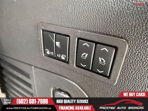 Used 2017 GMC Yukon SLT AWD/4WD image 49