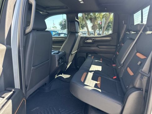 Used 2024 GMC Sierra 1500 AT4 w/ Technology Package AWD/4WD image 31