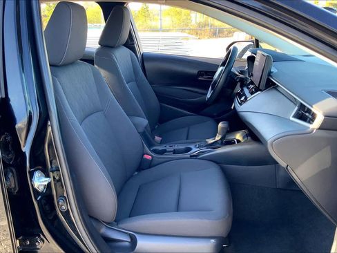 Used 2023 Toyota Corolla LE image 8