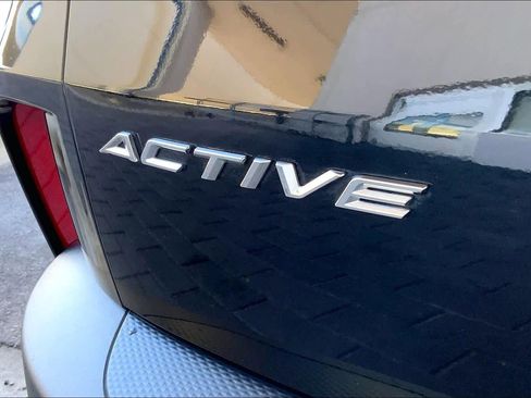 Used 2023 Ford Escape Active image 18