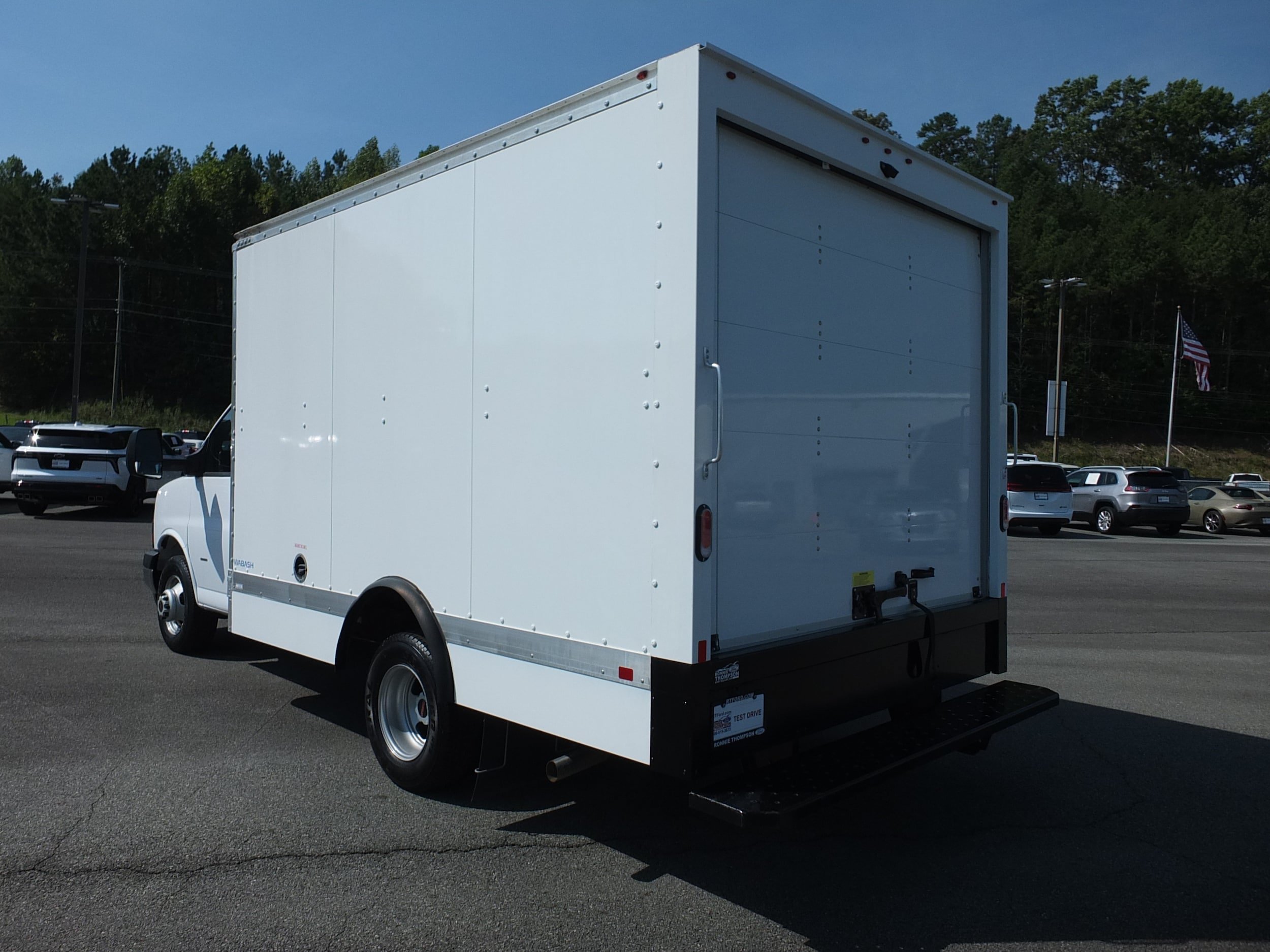 Used 2024 GMC Savana 3500 w/ Power Convenience Package RWD image 5