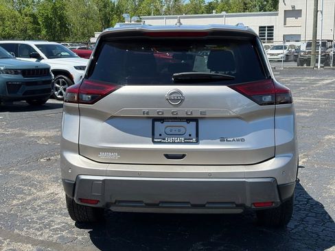 Used 2022 RAM 1500 Big Horn AWD/4WD image 6