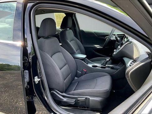 Used 2022 Chevrolet Malibu LT FWD image 29