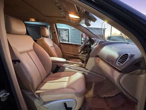 Used 2010 Mercedes-Benz GL 450 4MATIC image 32
