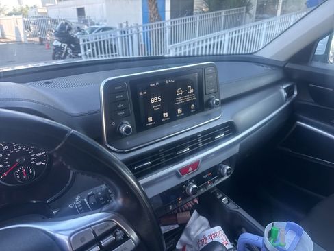 Used 2020 Kia Telluride S FWD image 15