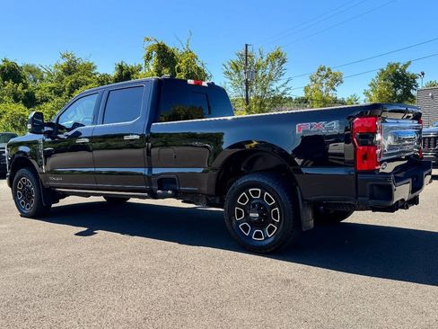 Used 2024 Ford F250 Platinum image 5
