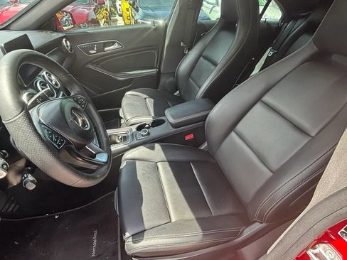 Used 2019 Mercedes-Benz CLA 250 image 9