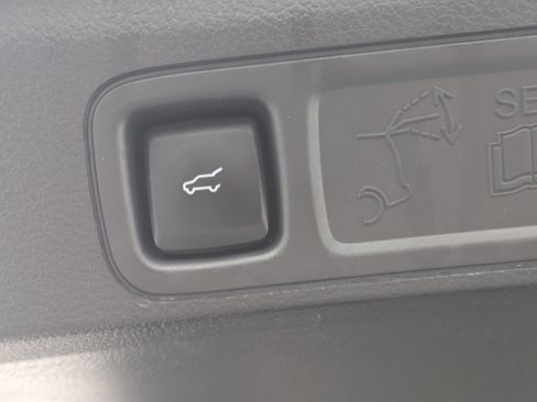 Used 2024 Lincoln Navigator L Reserve AWD/4WD image 11