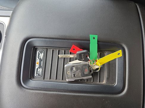 Used 2017 GMC Sierra 1500 SLT w/ SLT Premium Package AWD/4WD image 34