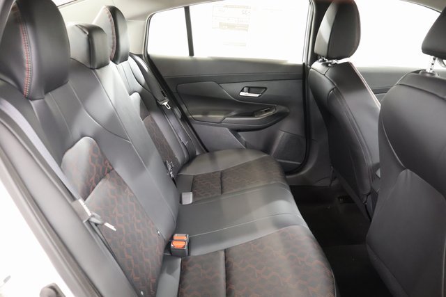 New 2027 Nissan Sentra SR w/ SR Premium Package FWD image 28