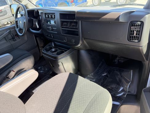 Used 2024 Chevrolet Express 2500 w/ Driver Convenience Package image 19