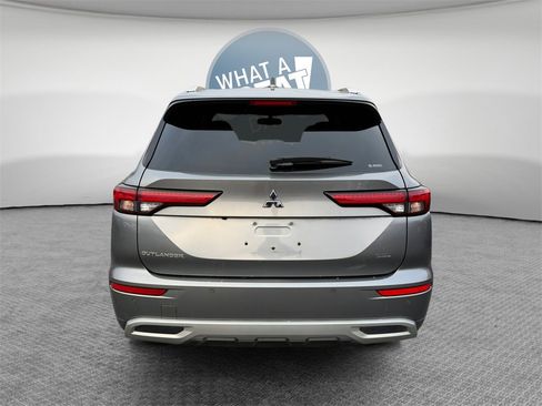 Used 2022 Mitsubishi Outlander SEL image 5