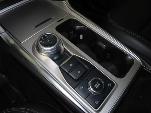 Used 2023 Ford Explorer XLT w/ Equipment Group 202A image 29