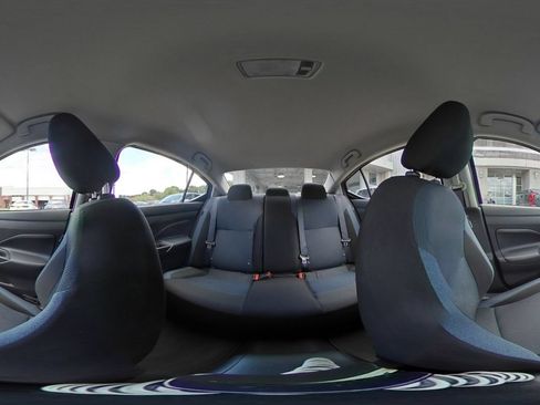 Used 2025 Nissan Versa SV FWD image 41