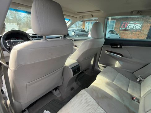Used 2012 Toyota Camry XLE image 13