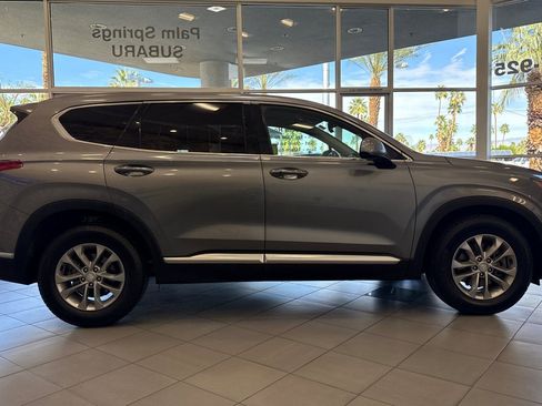 Used 2019 Hyundai Santa Fe SEL image 6