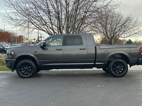 Used 2024 RAM 2500 Limited image 5