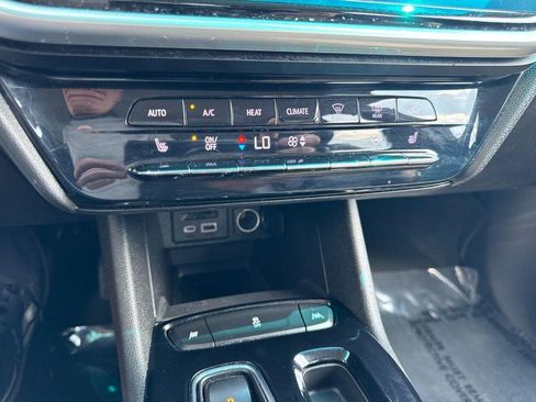 Used 2023 Chevrolet Bolt LT FWD image 18
