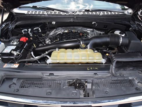 Used 2021 Ford Expedition XLT RWD image 38