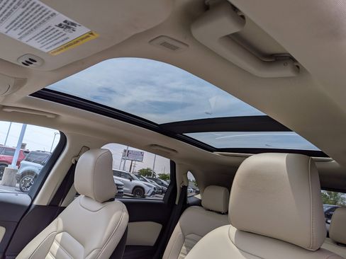 Used 2024 Ford Edge SEL w/ Convenience Package AWD/4WD image 17