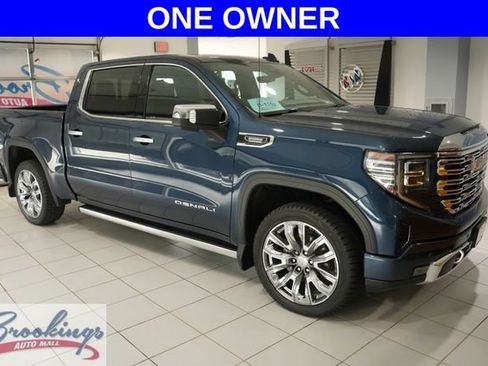 Used 2023 GMC Sierra 1500 Denali w/ Denali Reserve Package AWD/4WD image 1