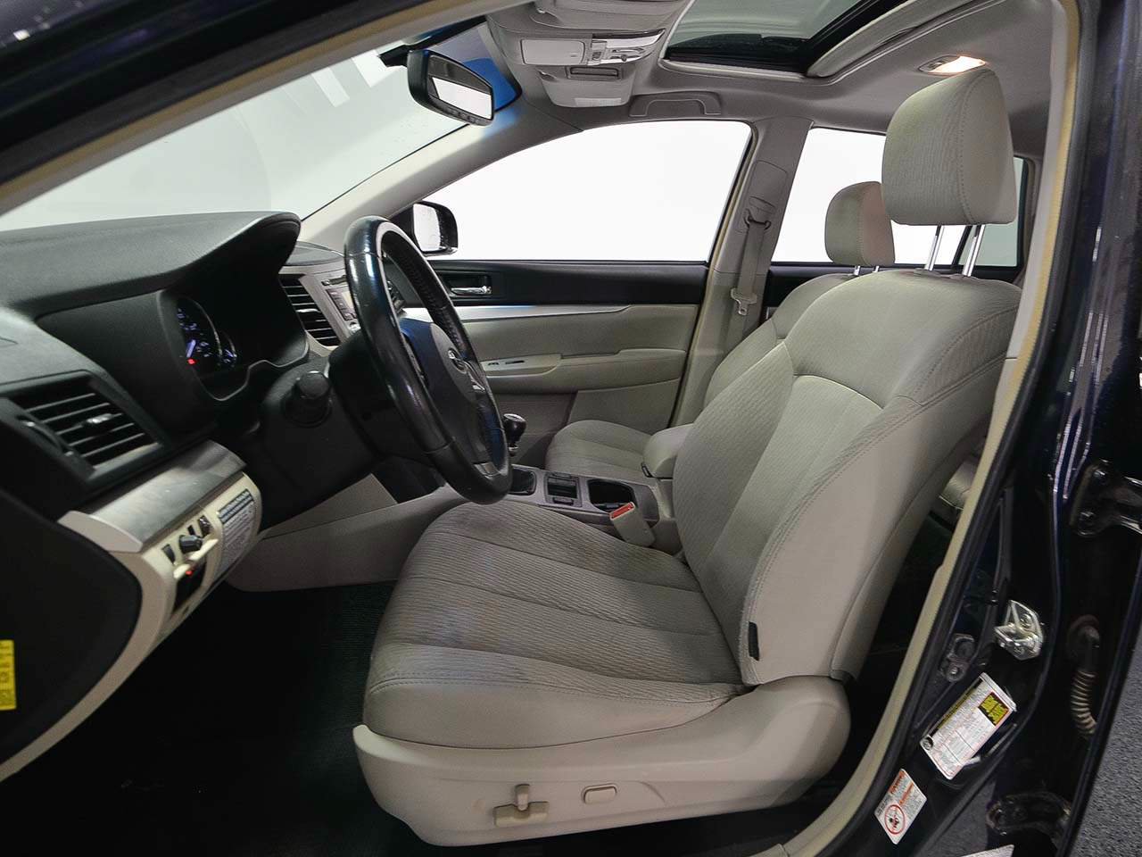 Used 2012 Subaru Outback 2.5i Premium AWD/4WD image 9