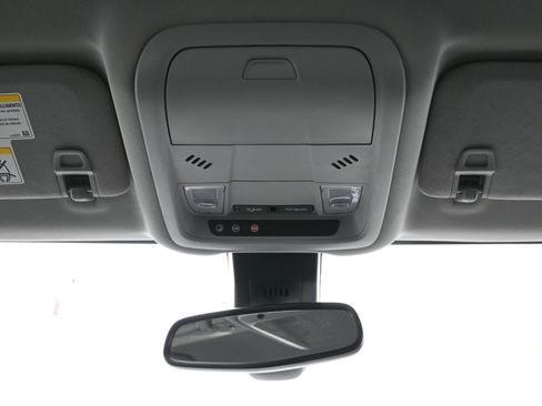 Used 2020 GMC Terrain SLT image 27