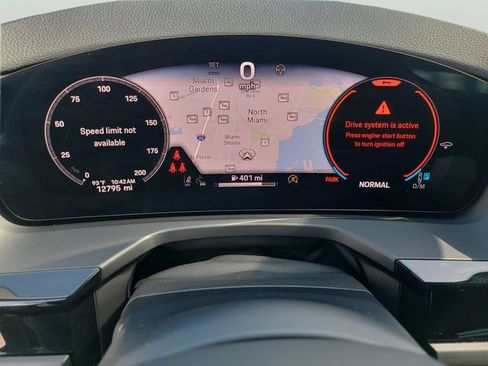Used 2025 Porsche Panamera w/ Premium Package RWD image 25