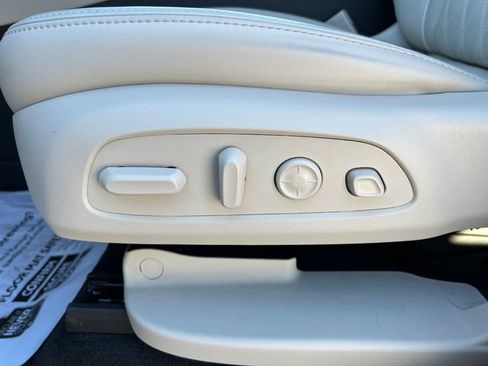 Used 2023 Buick Enclave Avenir w/ Trailering Package, 5000 lbs. FWD image 19