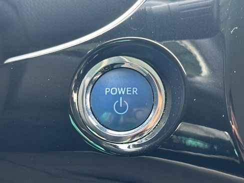 Used 2017 Toyota Prius Three FWD image 26