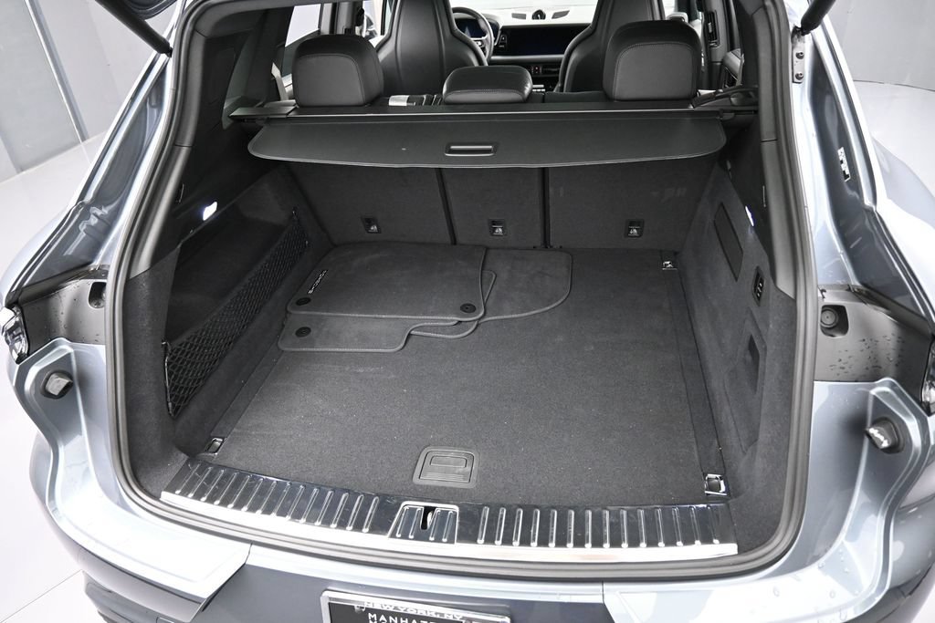 Certified 2026 Porsche Cayenne S AWD/4WD image 31
