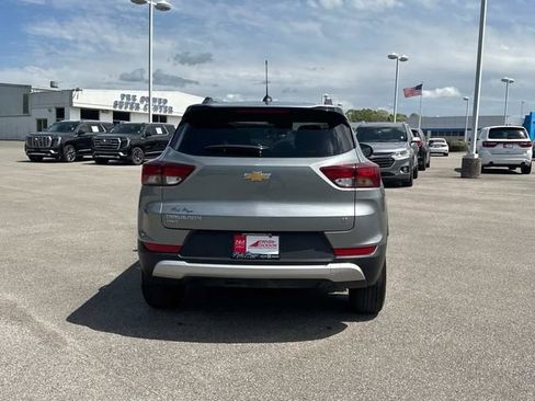 Used 2025 Chevrolet TrailBlazer LT AWD/4WD image 5
