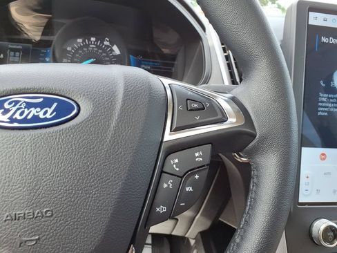 Certified 2024 Ford Edge SEL w/ Convenience Package AWD/4WD image 17