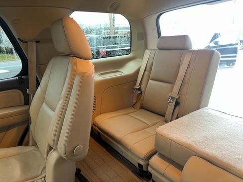 Used 2013 GMC Yukon Denali image 18